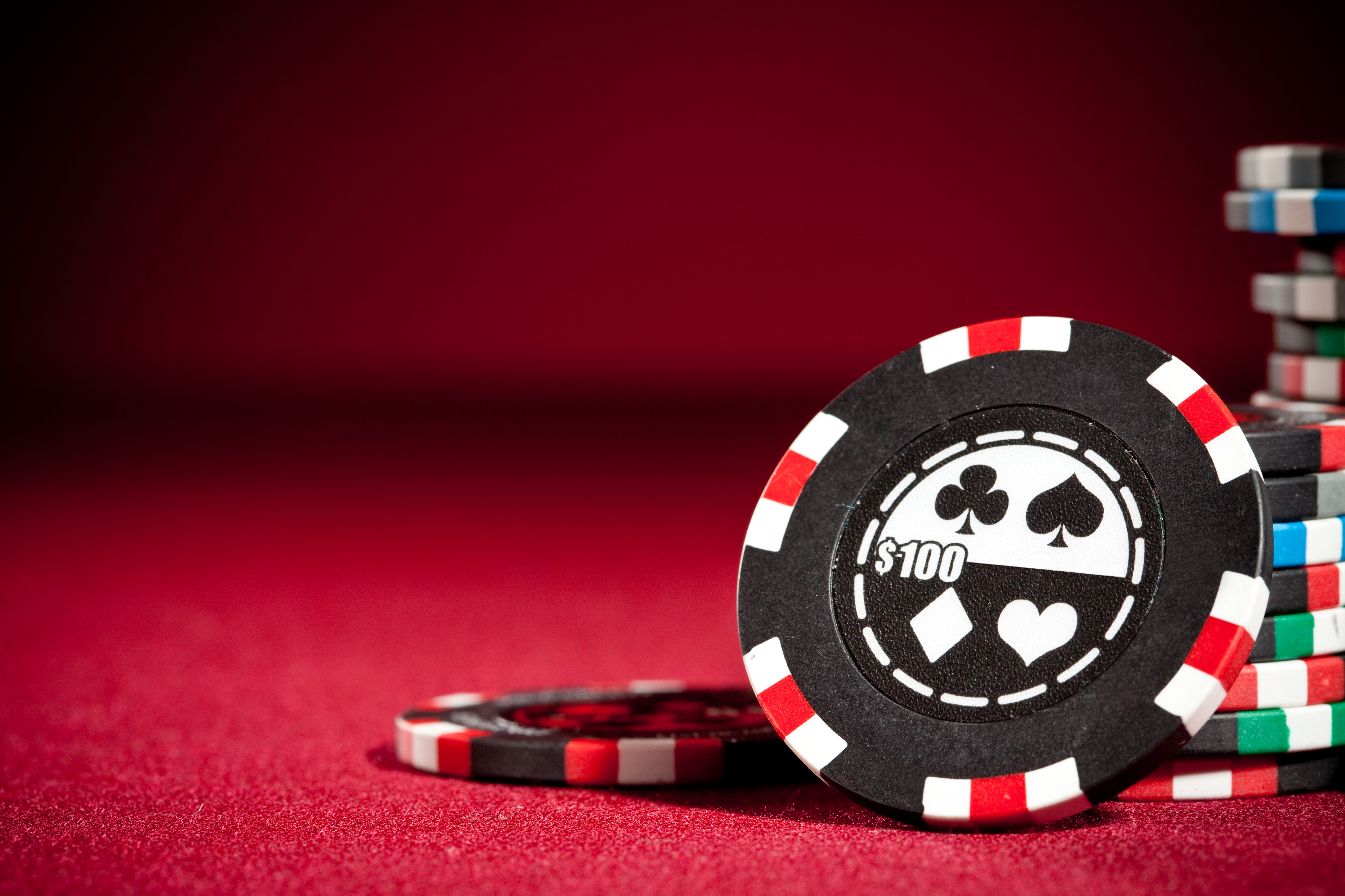 Опасно ли играть в казино в интернете