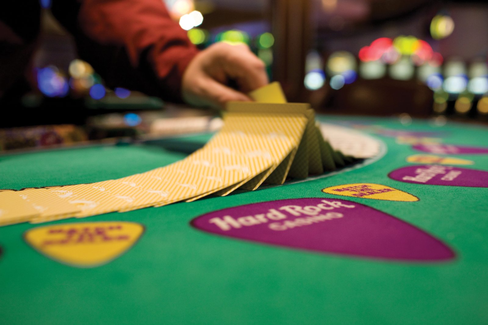 Играть в казино рулетка на wmr и без денежных вложений